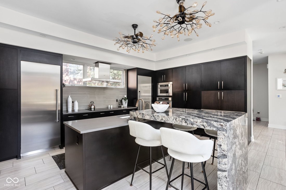 Exceptional Residence In The Historic In Indianapolis, Indiana, United