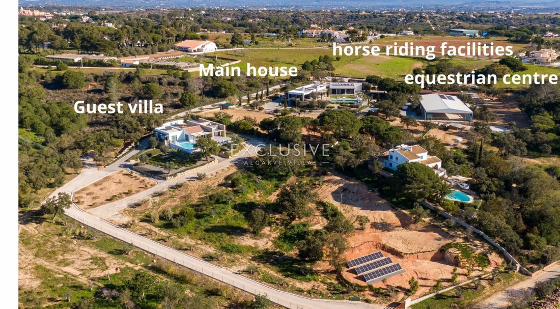 Villa in Lagoa e Carvoeiro, Algarve, Portugal 1 - 12474818