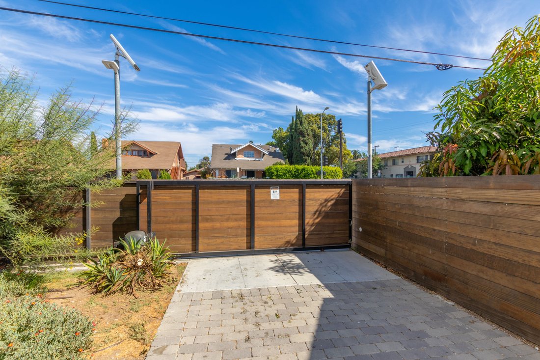 4177 South Normandie Avenue In Los Angeles, California, United States