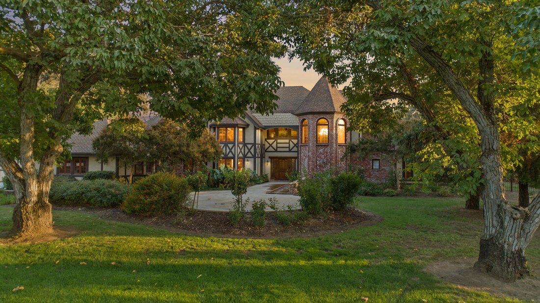 Residential Visalia In Visalia, California, United States For Sale