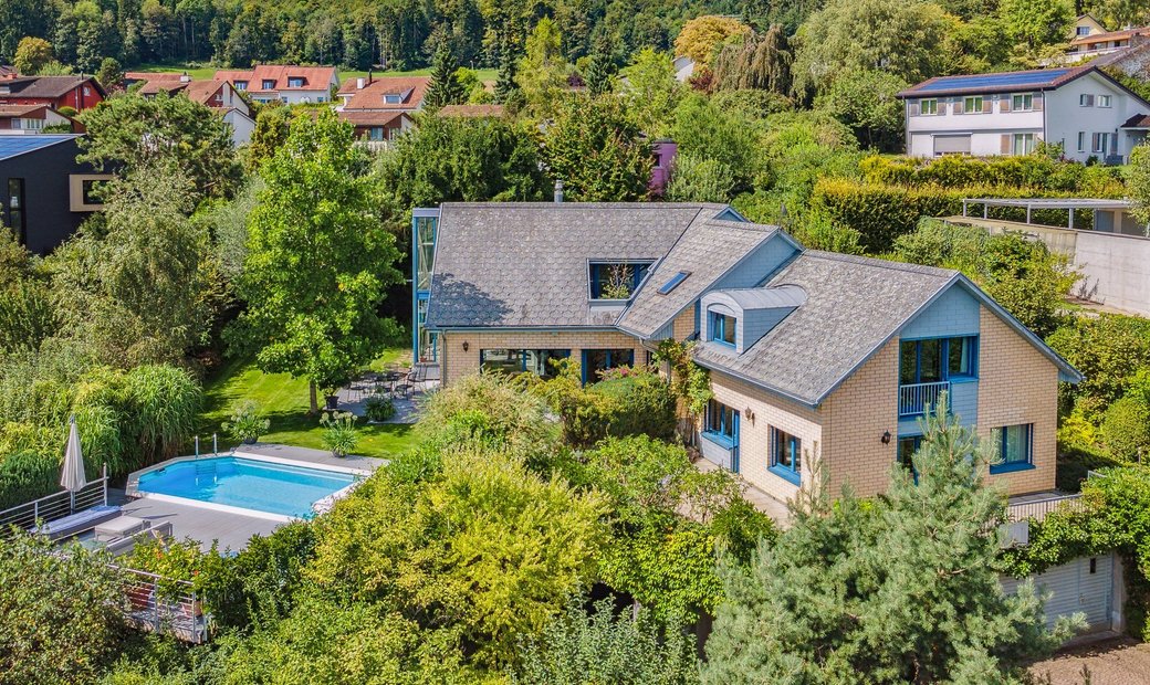Idyllic Property In A Sought After Location In Küsnacht, Zürich