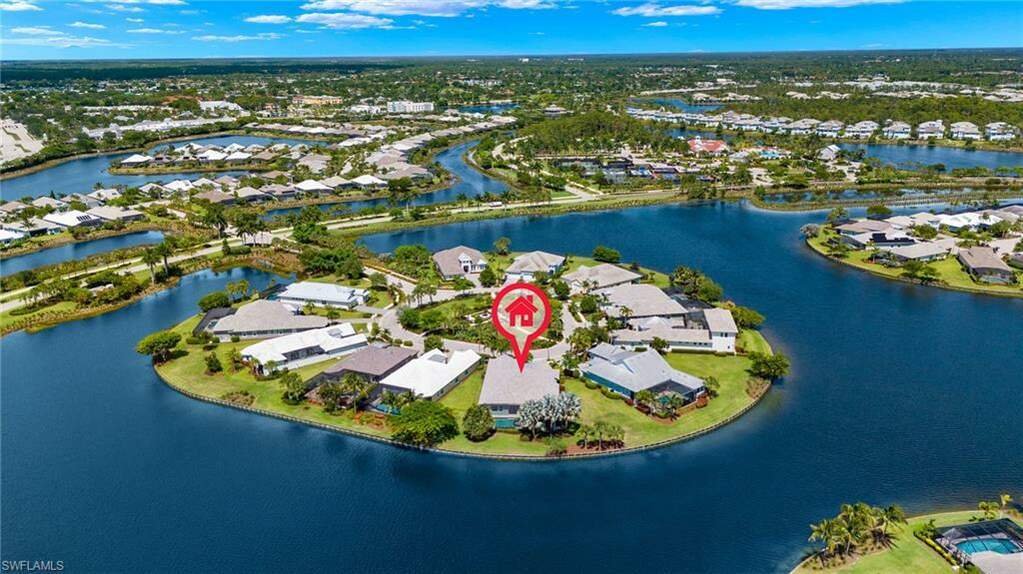 Waterfront Oasis With A Sought After Plan In Naples, Florida, United