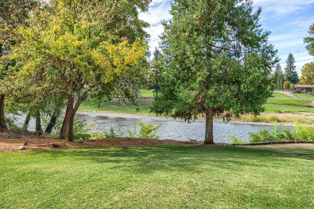 Beautiful Property Overlooking The Rogue In Grants Pass, Oregon, United