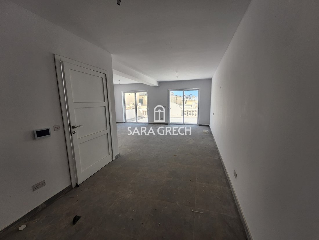 Penthouse In B'kara Central In Birkirkara, Malta For Sale (14836272)