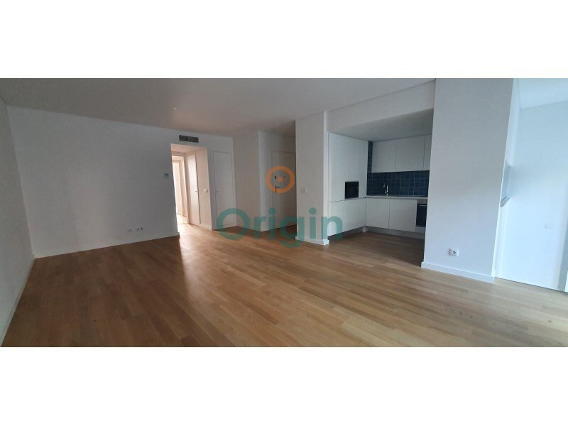 2 Bedroom Apartment To Debut With Parking. With In Lisbon, Lisbon ...