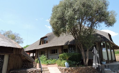 Farm Ranch in Maanhaarrand, North West, South Africa 1