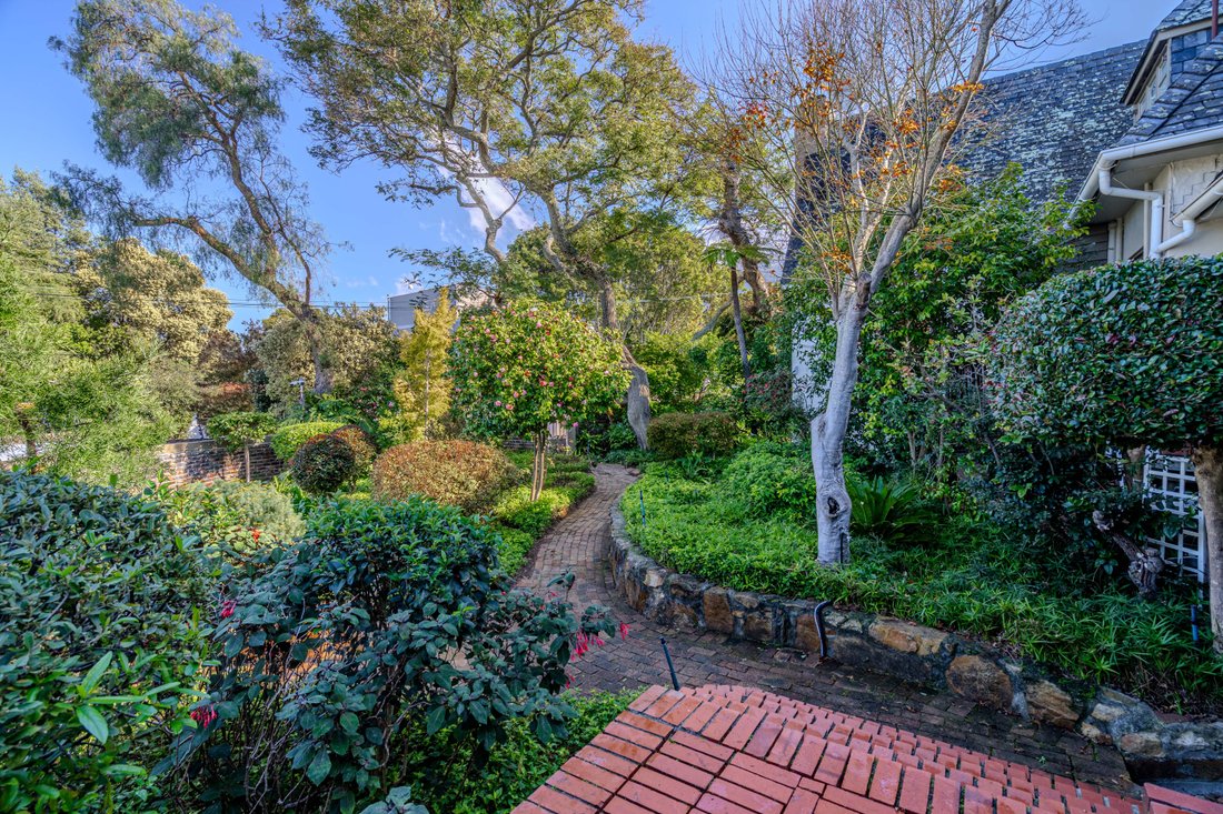 Rondebosch 5 Bedroom Timeless Beauty In Cape Town, Western Cape, South