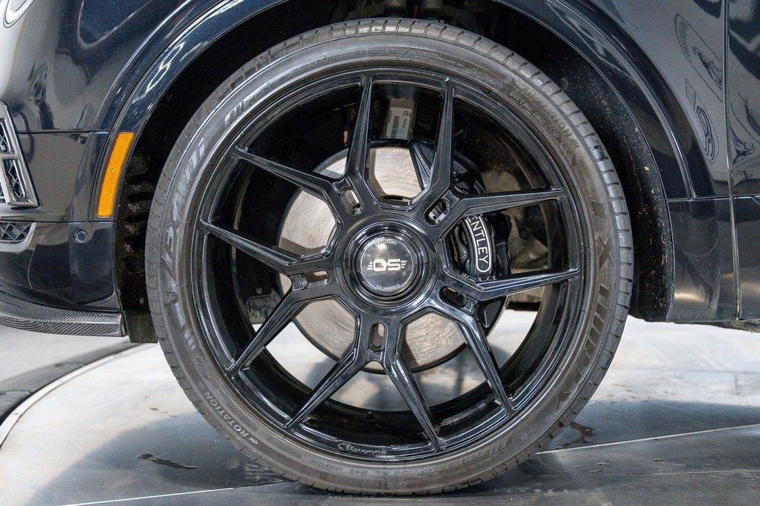 Suv in Saint Louis, MO, United States 5 - 14836315