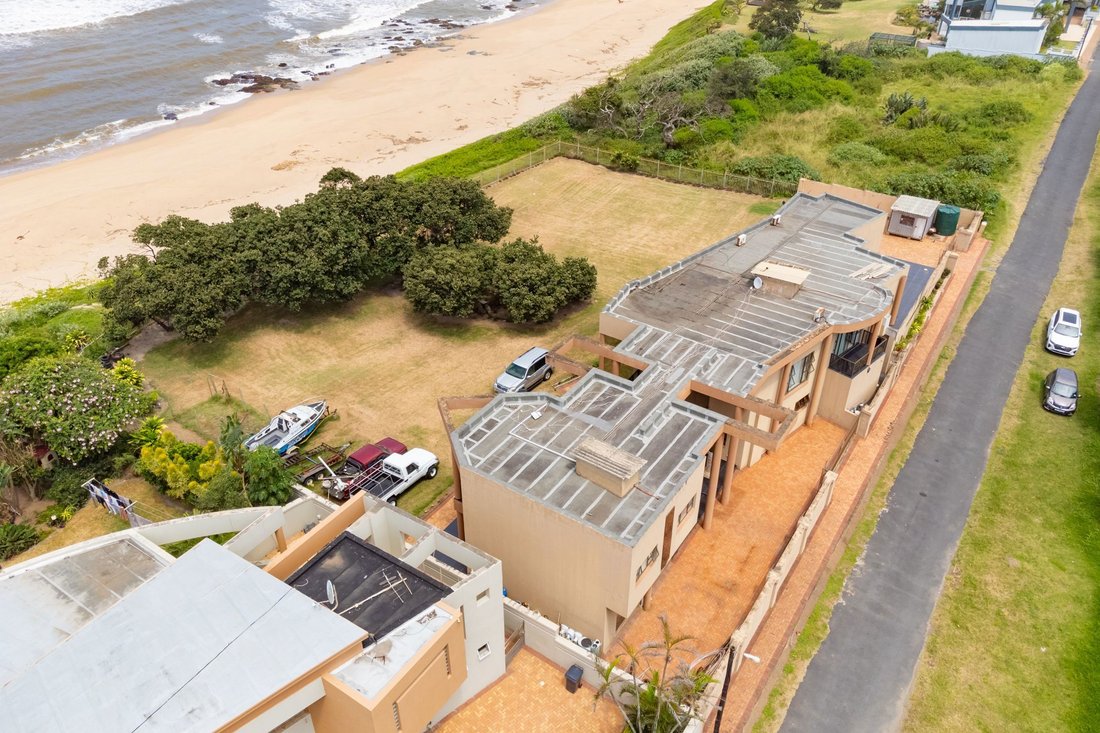 Luxury Beachfront Living At Its In Port Shepstone, Kwa Zulu Natal