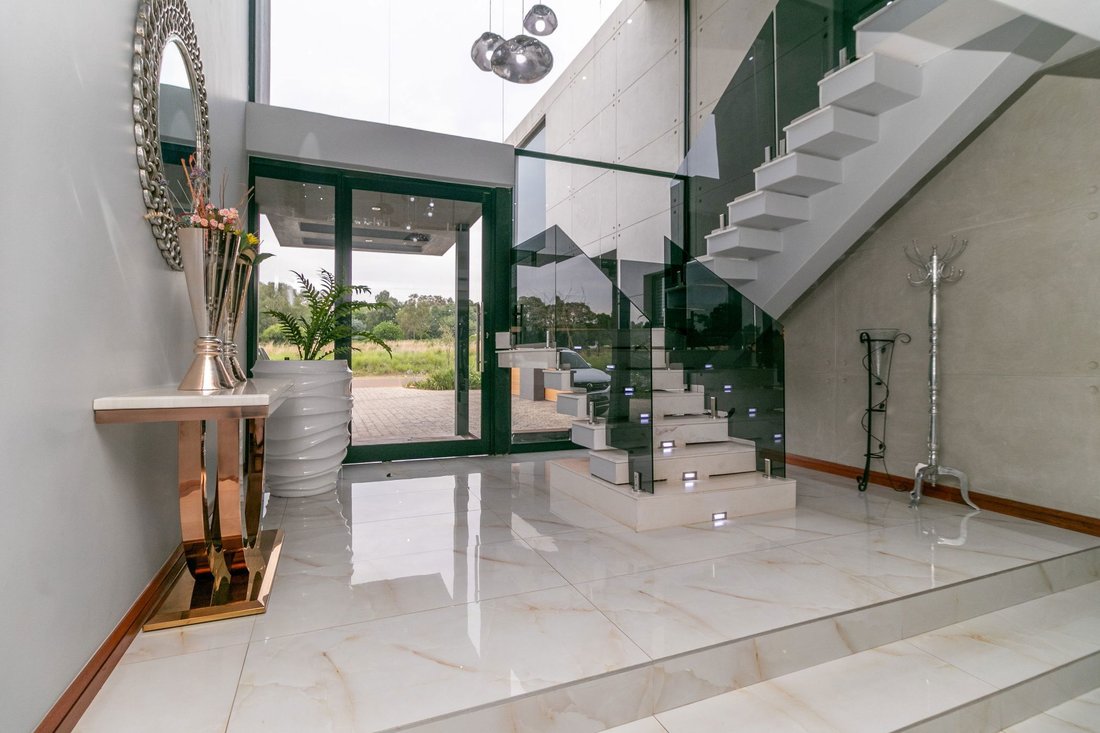 Luxury Living In A Serene Setting! In Eikenhof, Gauteng, South Africa