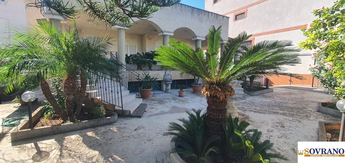 Bonagia Villa Unifamiliare Con Ampi Spazi E Terrazze In Palermo