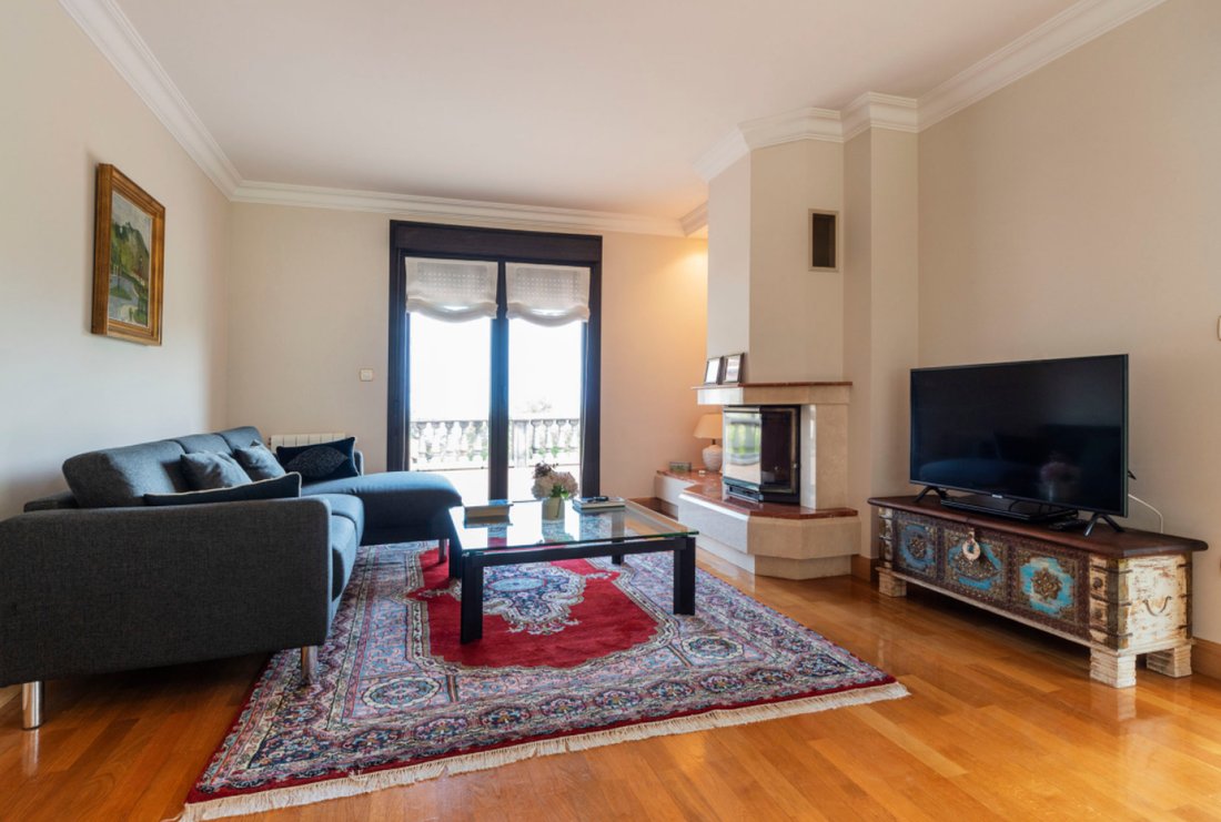 House in Mendebaldea, Donostia-San Sebastian, Spain 4 - 14840278