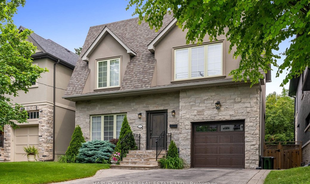 Charming Home In Stonegate Queensway In Toronto, Ontario, Canada For