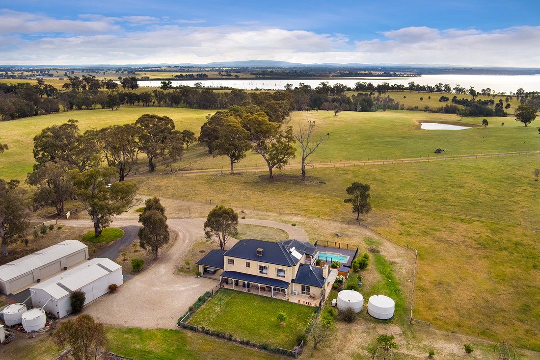 'Indilly Farm' Nestled Between Bendigo And In Derrinal, Victoria
