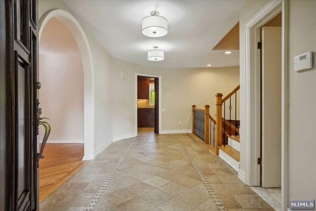 Beautiful Brick Split Level Home In Englewood Cliffs, New Jersey