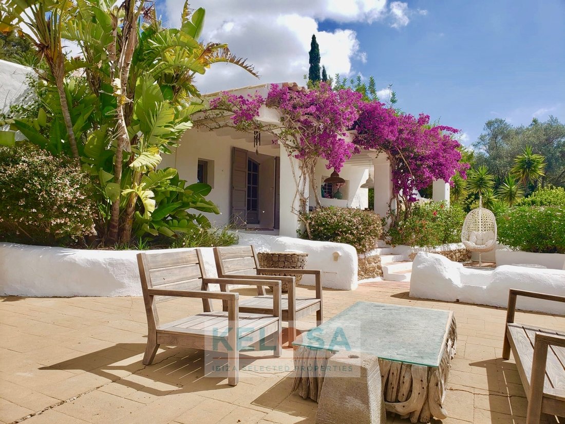Finca in Can Furnet, Santa Eularia des Riu, Balearic Islands 1 - 14843641