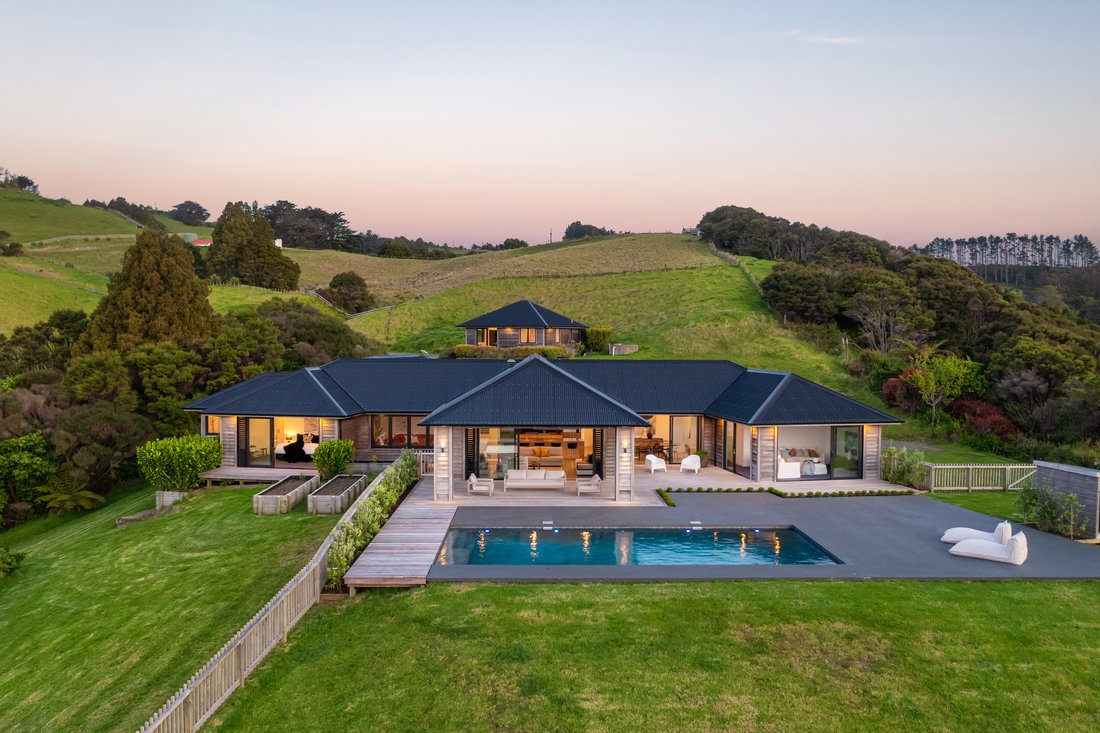 Whangateau, Auckland, New Zealand 1 - 14843651