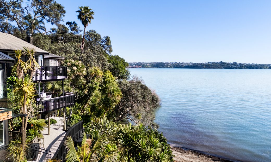 Coastal Retreat In Herne Bay In Auckland, New Zealand For Sale (14843625)
