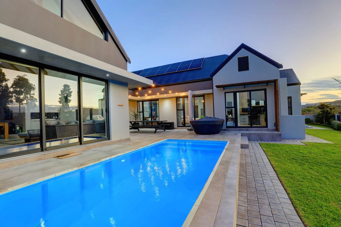 Exceptional Residence For The Discerning In Western Cape, South