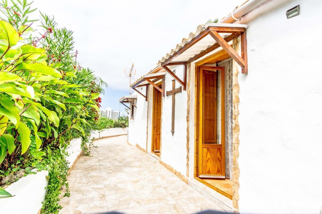 Townhouse in Puerto de la Cruz, Canary Islands, Spain 2 - 14844042