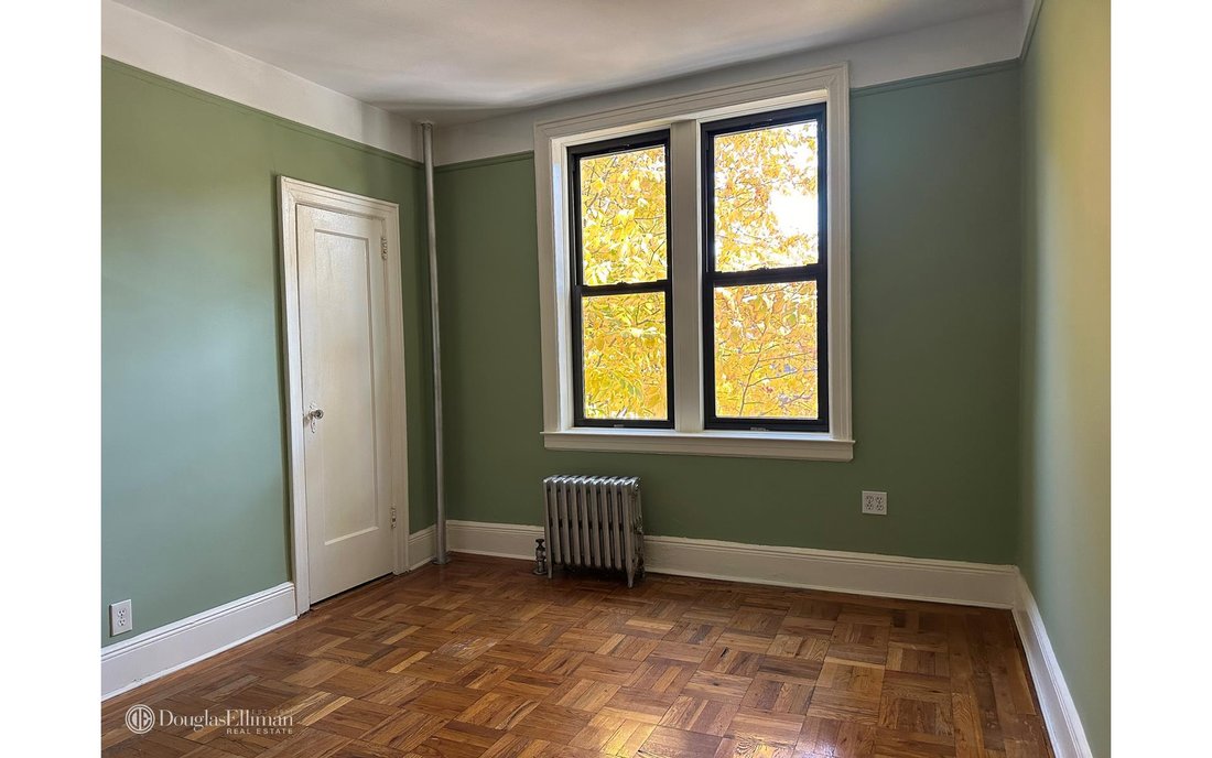 Rental Queens In New York, New York, United States For Rent (14844401)