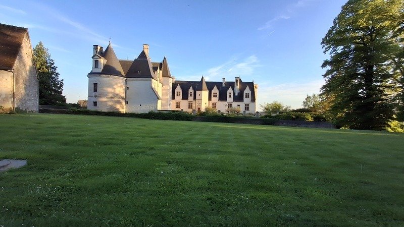 A Thousand Years of Whispers: Château de Rêves in the Loire Valley
