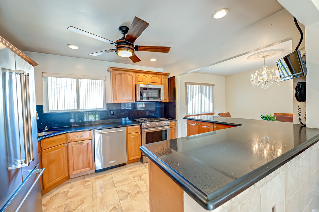 House in Bay Shore, New York, United States 3 - 14843811