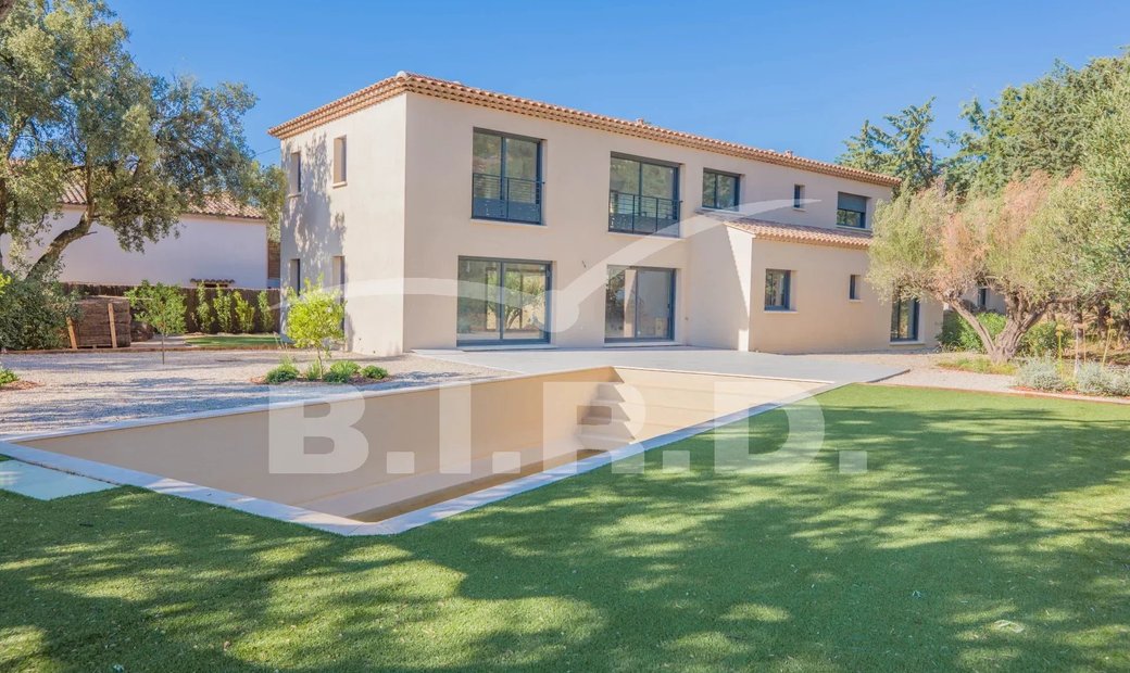 Plan De La Tour New In Le Plan De La Tour, Provence Alpes Côte D'azur