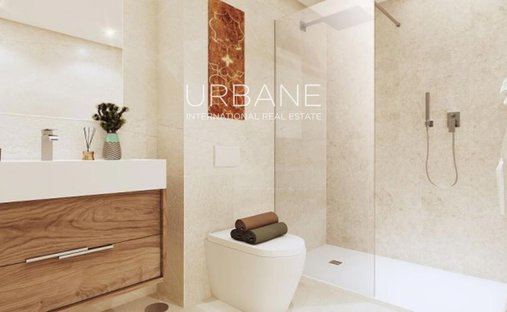 Apartment in El Paraíso, Benahavis, Spain 1