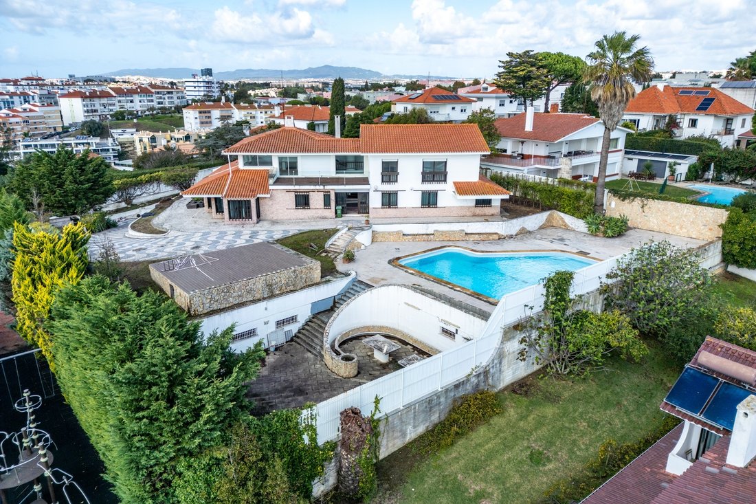 House in Paco de Arcos, Lisbon, Portugal 2 - 14846514