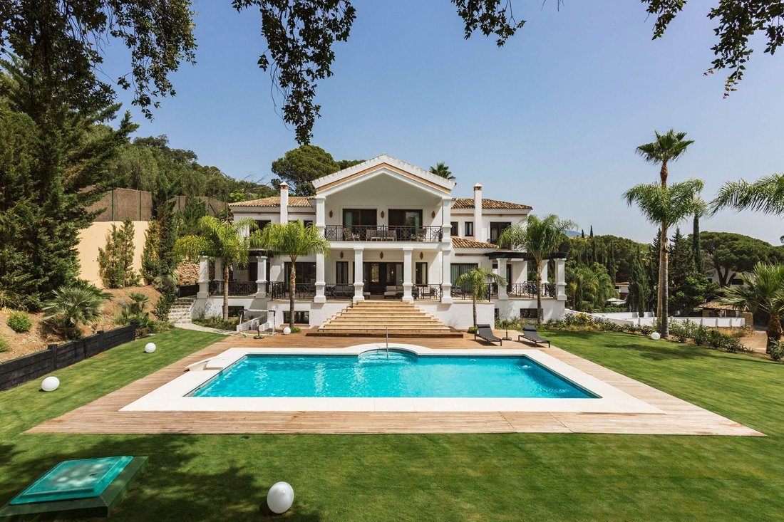 Villa in El Madroñal, Benahavis, Spain 1 - 14846285