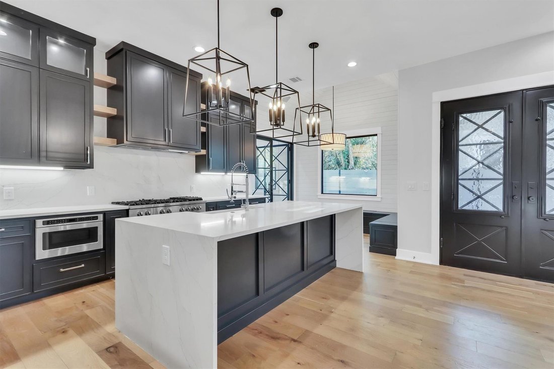 Wonderfully Crafted Home In Austin's North In Austin, Texas, United