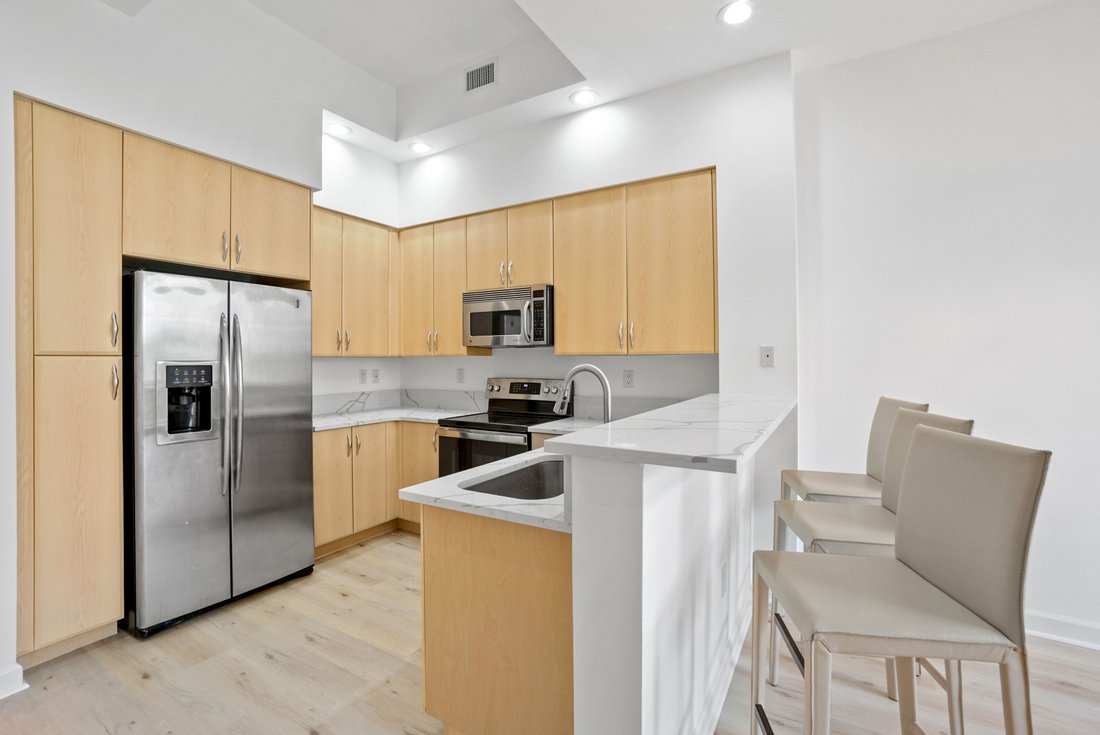 Co Op in West Palm Beach, Florida, United States 2 - 14846466