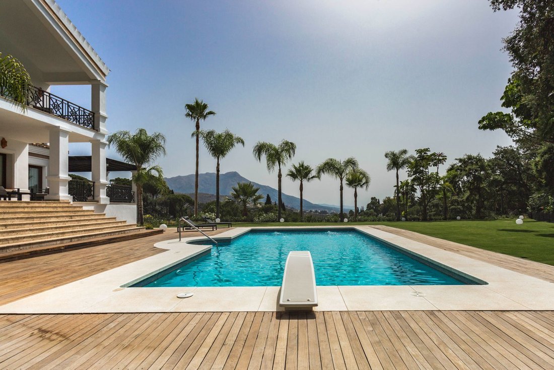 Villa in El Madroñal, Benahavis, Spain 4 - 14846285