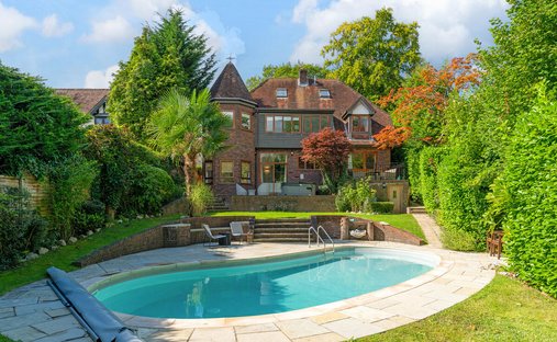 House in Farnham Royal, England 1