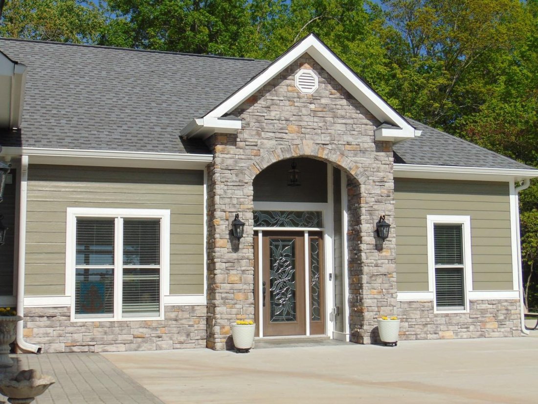 Newer Custom Home With Beautiful In Estill Springs, Tennessee, United