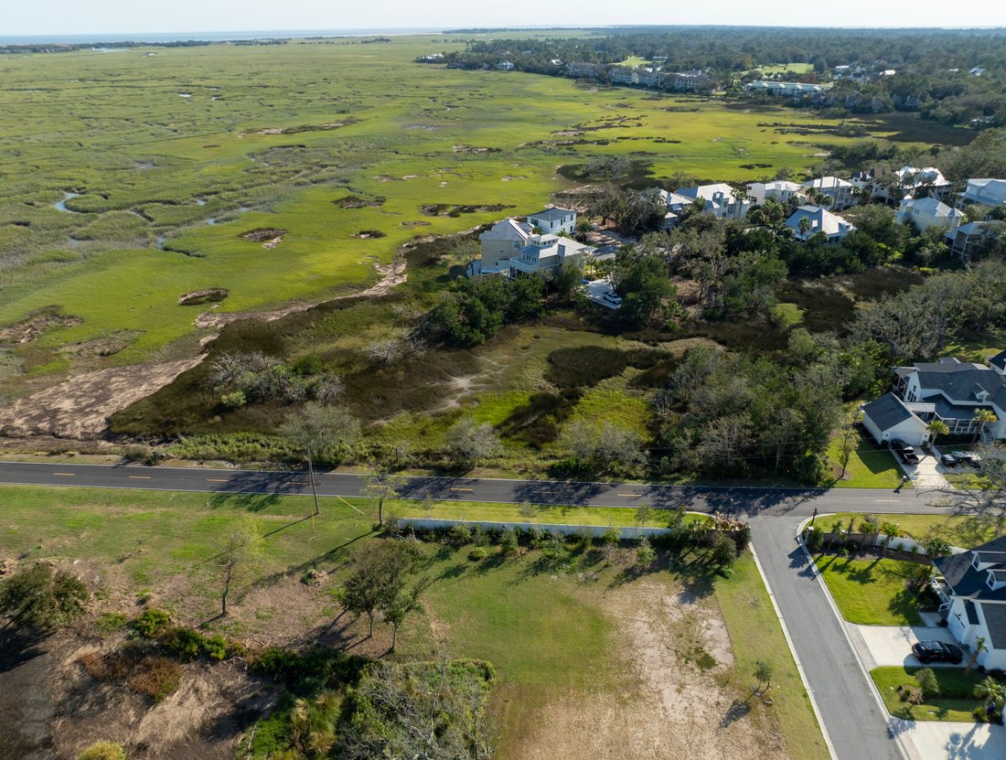 525 Conservation Drive In St. Simons, United States For Sale