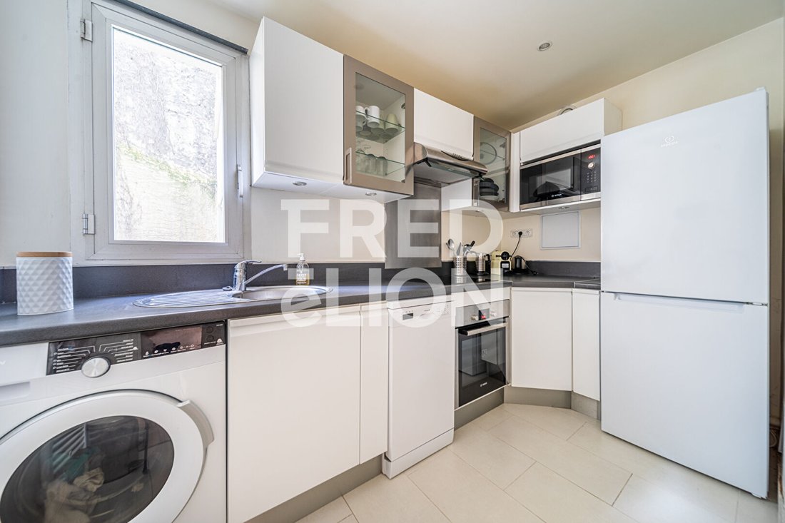 Apartment In Paris, île De France, France For Sale (14846328)