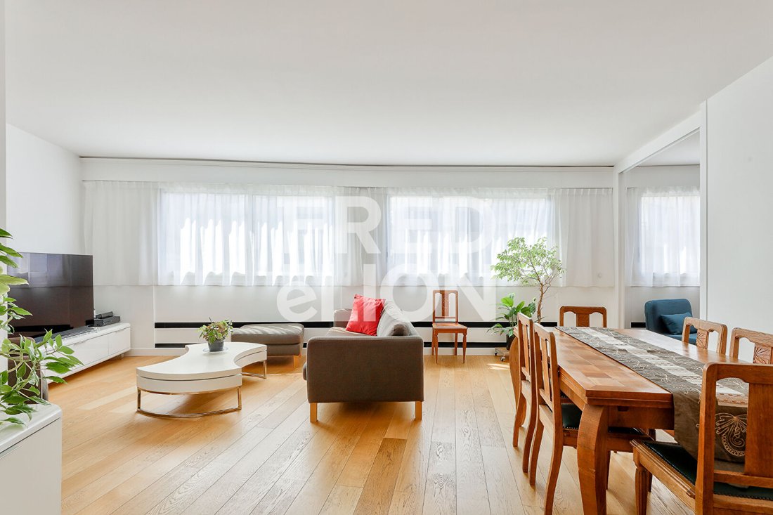 Apartment In Paris, île De France, France For Sale (14846322)