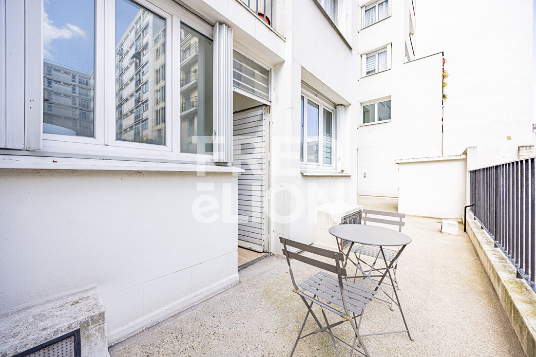 Apartment In Paris, île De France, France For Sale (14846307)