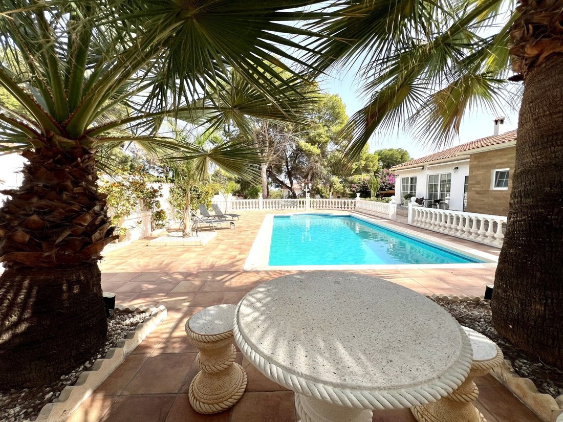 Villa in Torrevieja, Valencian Community, Spain 1 - 14846532