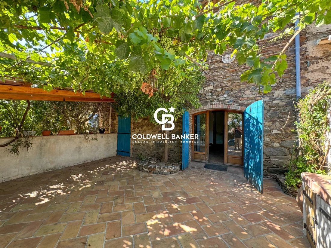 Stone House In The Heart Of A In Grimaud, Provence Alpes Côte D'azur