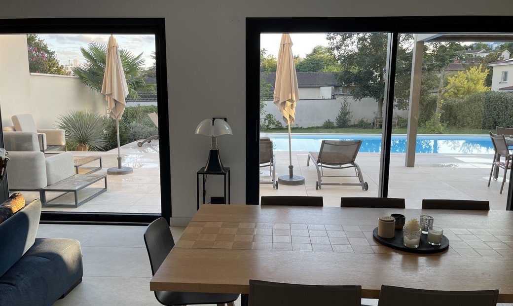 Maison 7 Pièces In Saint Cyr Au Mont D'or, Auvergne Rhône Alpes, France