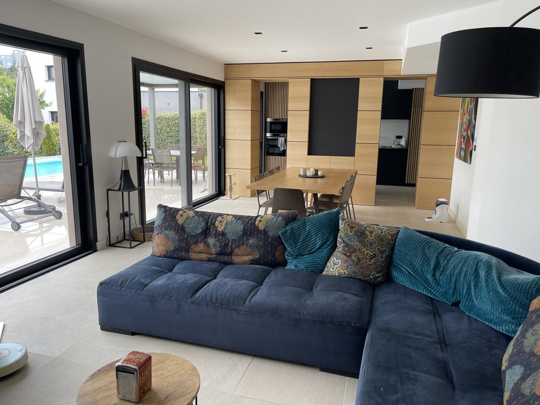 Maison 7 Pièces In Saint Cyr Au Mont D'or, Auvergne Rhône Alpes, France