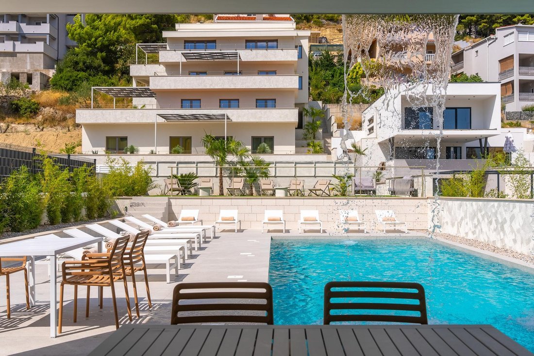 Villa in Omis, Split-Dalmatia County, Croatia 1 - 14846784