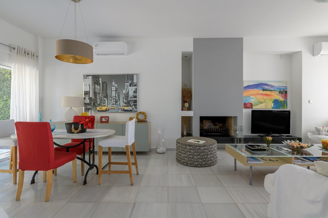 Beautiful Residence In Lagonísi (Lawis), Greece For Sale (14847383)