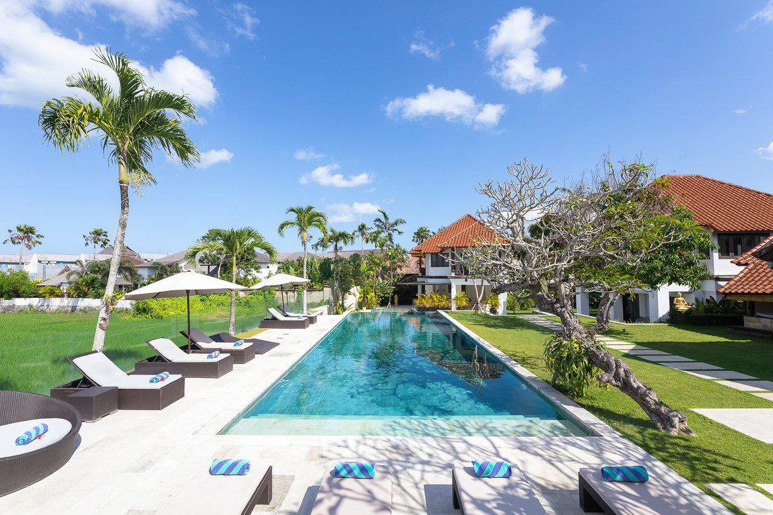 Villa in Mengwi, Bali, Indonesia 1 - 14847410