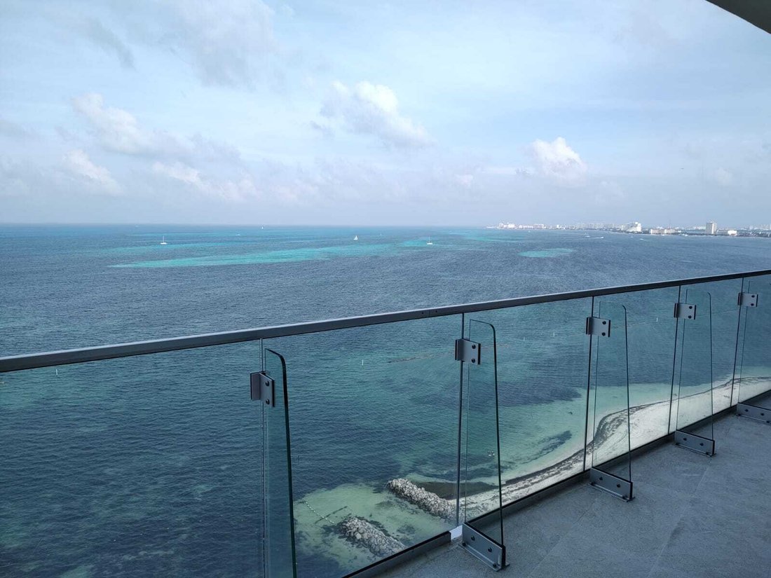 Exclusive Beach Front Apartment For Sale Puerto In Cancún, Quintana Roo