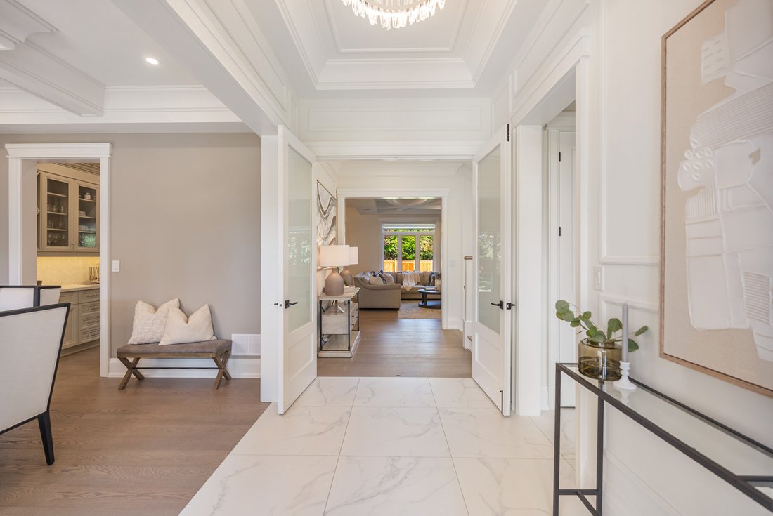 This Is A Stunning Custom Built Two Story Home In In Hamilton, Ontario