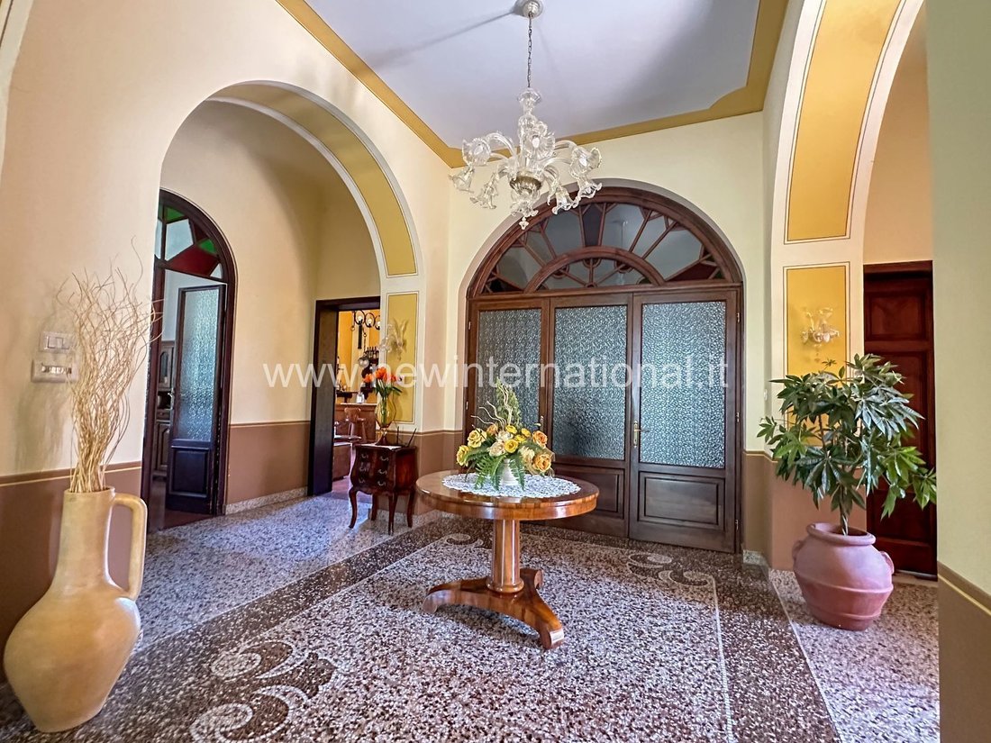 House in Fabbriche di Vergemoli, Tuscany, Italy 4 - 14848336